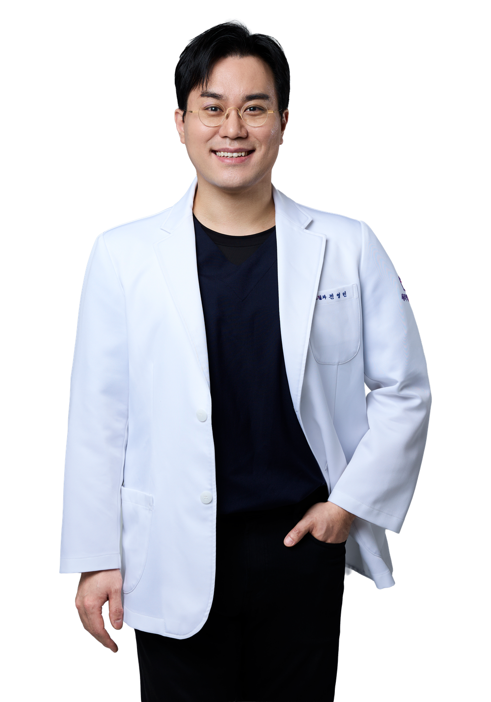Dr. Jeon Young-min — 審美補綴・インプラント 院長